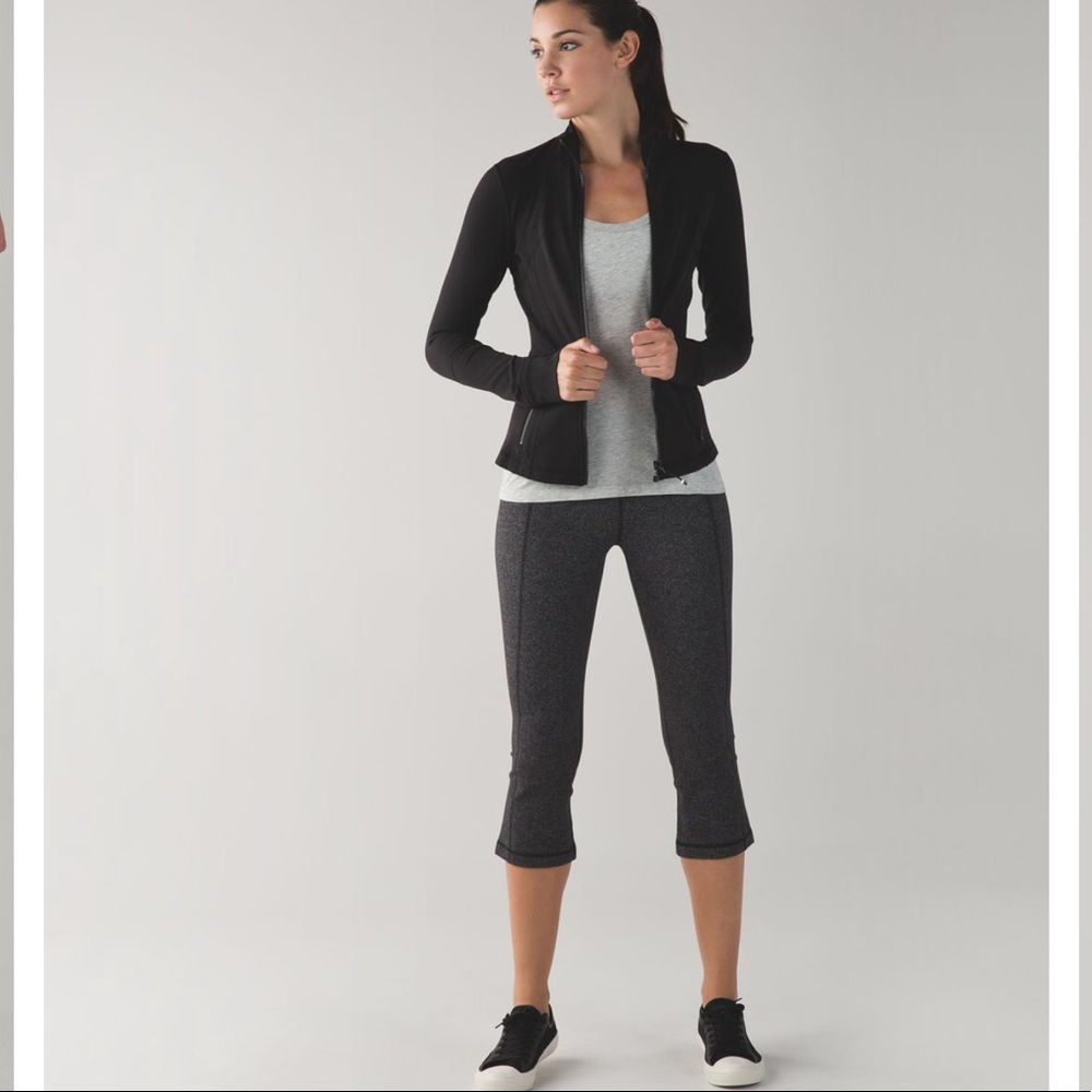 Lululemon Gather & Crow Crop Black Herringbone  8